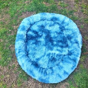 Fluffy Blue Round Rug
